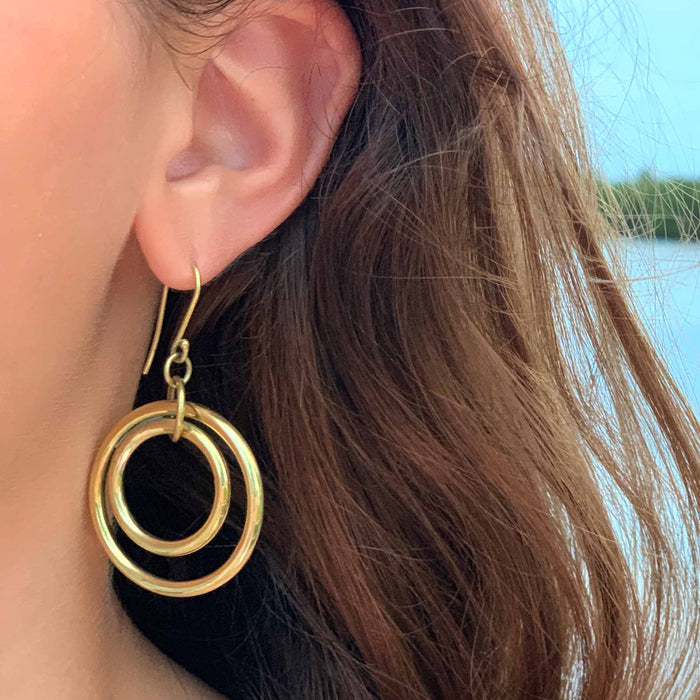 Earrings: Brass Nested Circles - TheHomeToGo