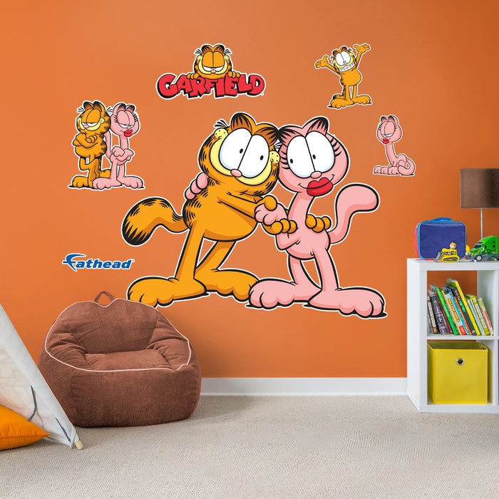 Garfield & Arlene - Garfield - RealBig Collection - Official Nickelodeon - Reusable Vinyl Wall Decals