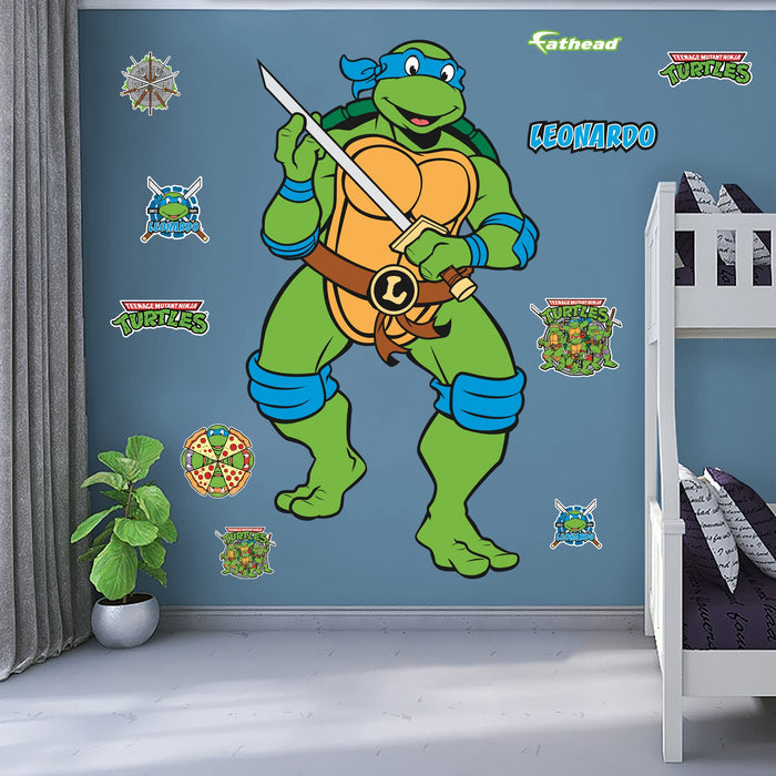 Leonardo - Teenage Mutant Ninja Turtles - RealBig Classic Collection - Official Nickelodeon - Reusable Vinyl Wall Decals