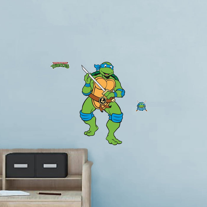 Leonardo - Teenage Mutant Ninja Turtles - RealBig Classic Collection - Official Nickelodeon - Reusable Vinyl Wall Decals