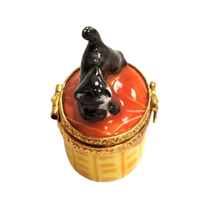 Miniature Black Cat porcelain box from Limoges, alternate view